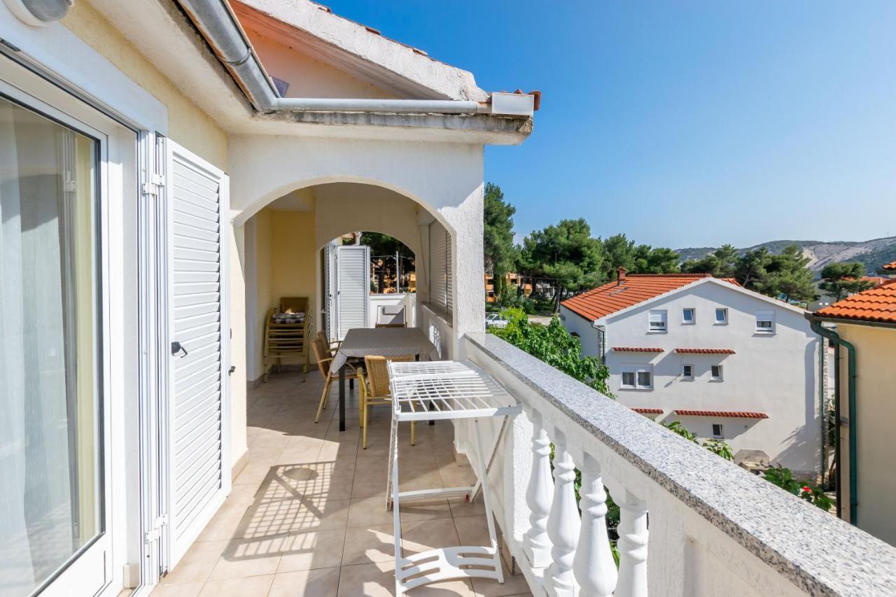 Apartments Miranda โลปาร์ ภายนอก รูปภาพ